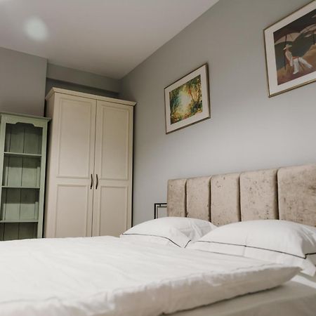 Urban Hotel Тирана Экстерьер фото