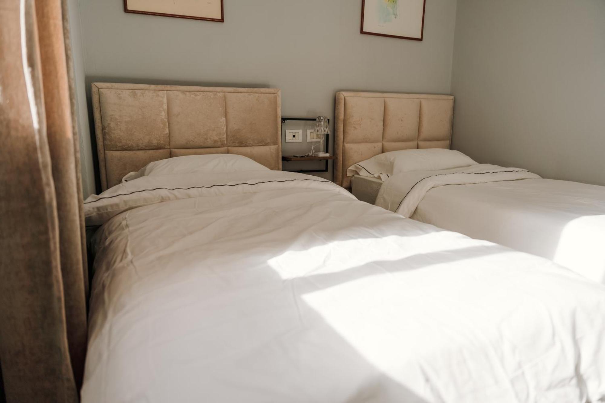 Urban Hotel Тирана Экстерьер фото
