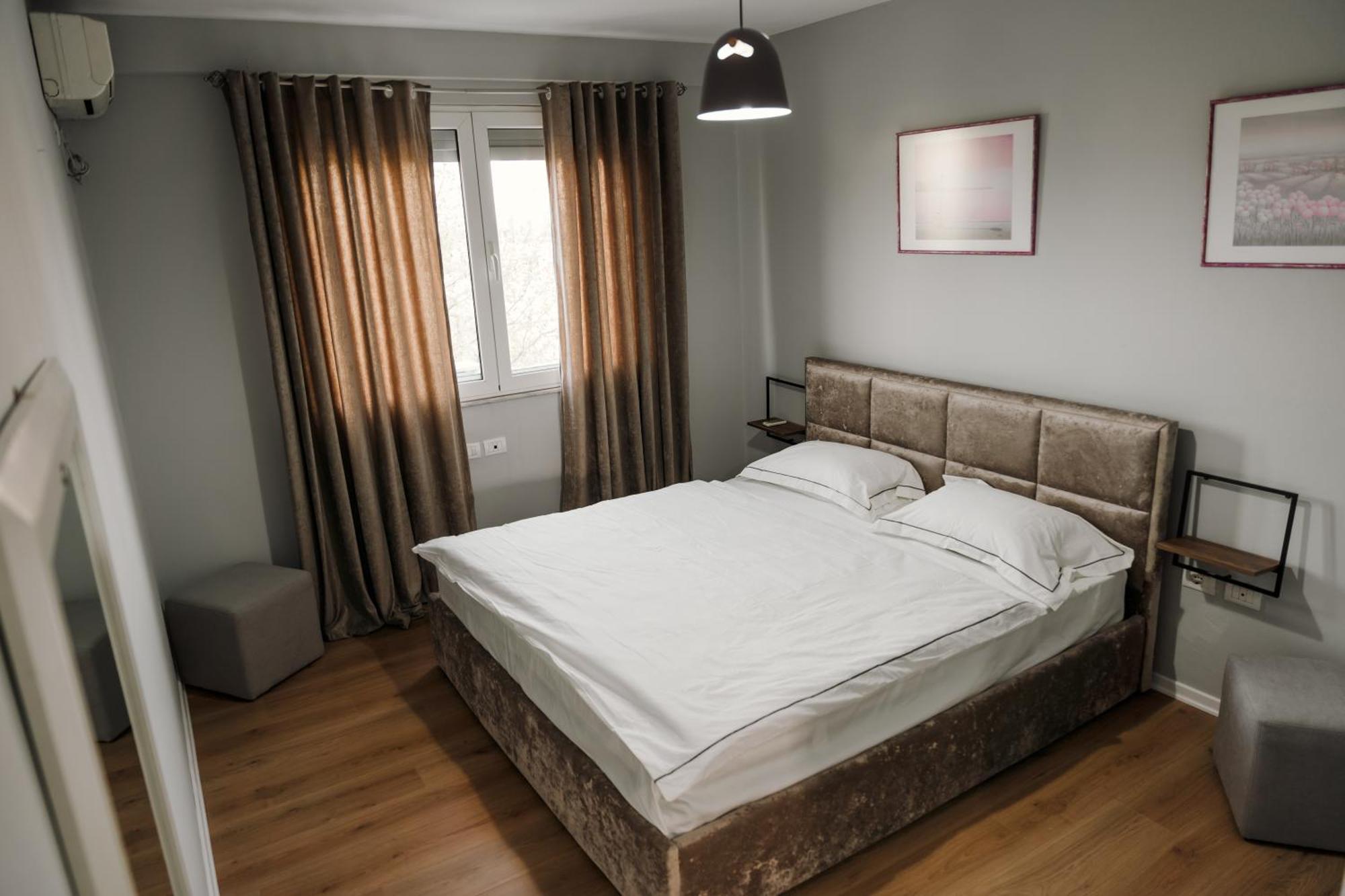 Urban Hotel Тирана Экстерьер фото